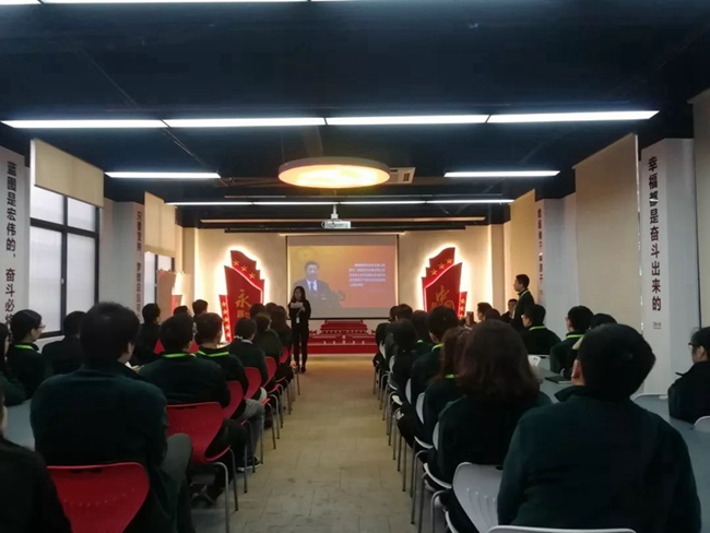 151827837.jpg 63-2.jpg